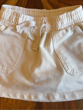 Cat & Jack Cream Pull-On Skirt with Front Pockets